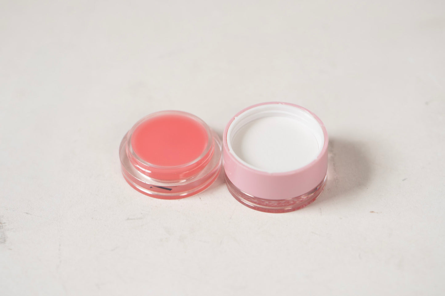 Mishe’ Cosmetics 2 in 1 Lipscrub